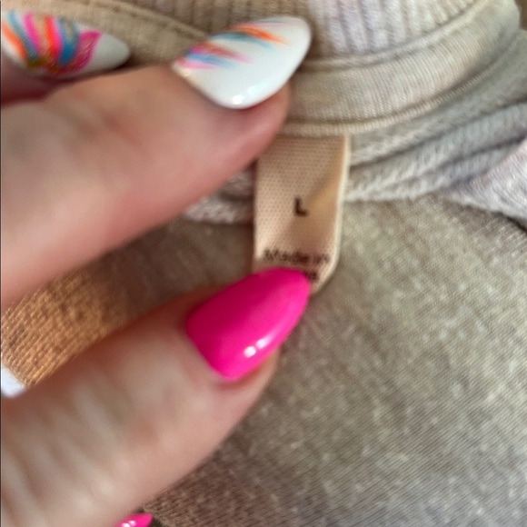 Soft Surroundings Soft Siesta Sweatshirt Tunic V-Neck Size Large - Picture 8 of 11